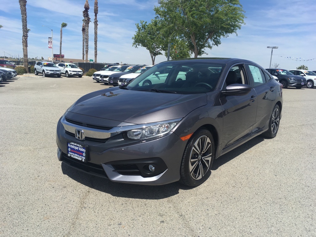 Pre Owned 2017 Honda Civic Ex T 4d Sedan In Palmdale 10859a